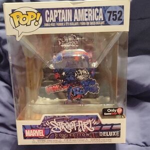 Marvel Street Art Captain America #752